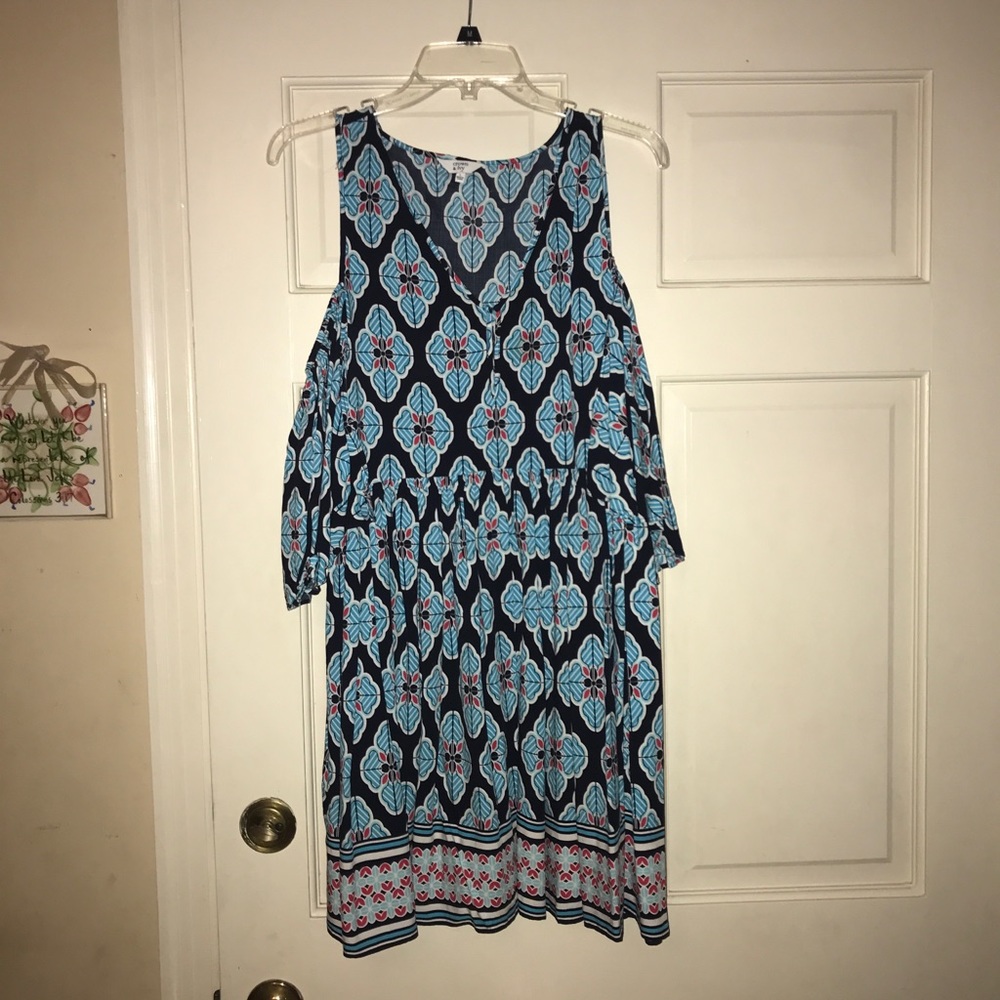 No shoulder patterned dress